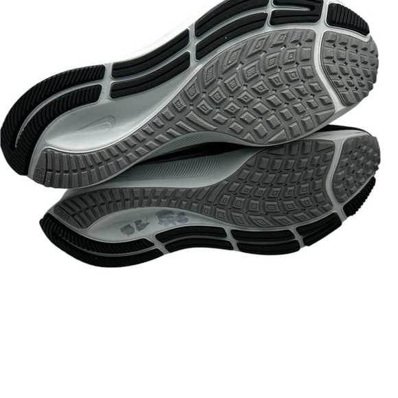 Nike Air Zoom Pegasus 37 Black Grey Men’s Running Shoes Size 8.5 - Picture 7 of 8